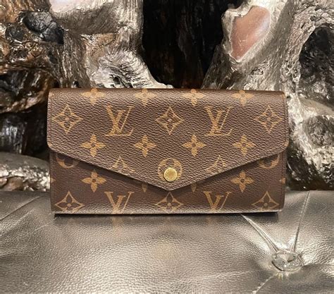 sarah wallet louis vuitton price|louis vuitton sarah long wallet.